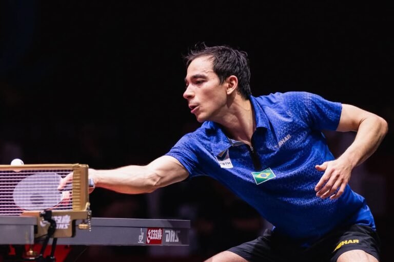 Hugo Calderano faz história e vai à final do Mundial de Tênis de Mesa.