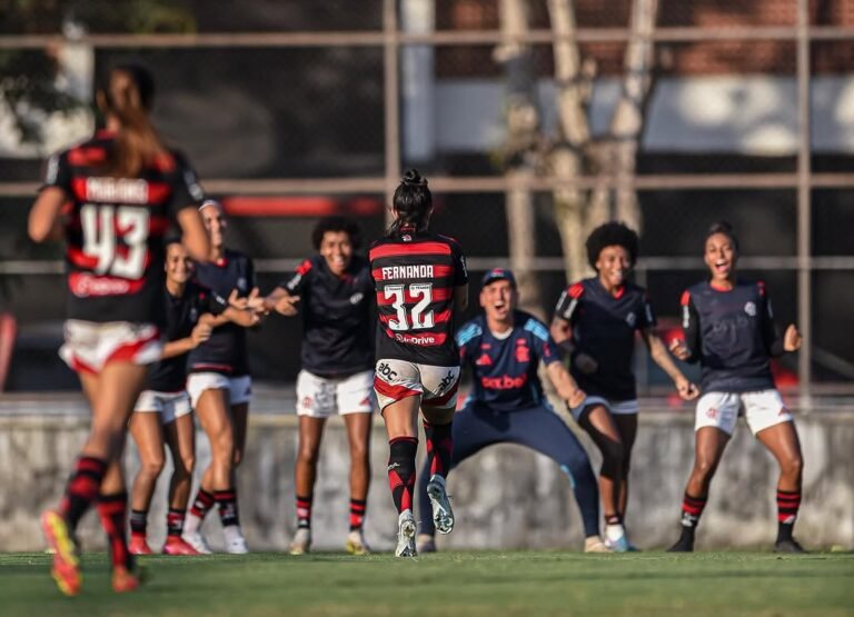 Flamengo goleia o Inter e embala quarta vitória seguida no Brasileirão Feminino 2025