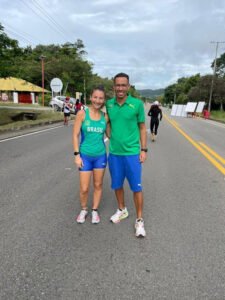 Mayara Vicentainer e Max Batista