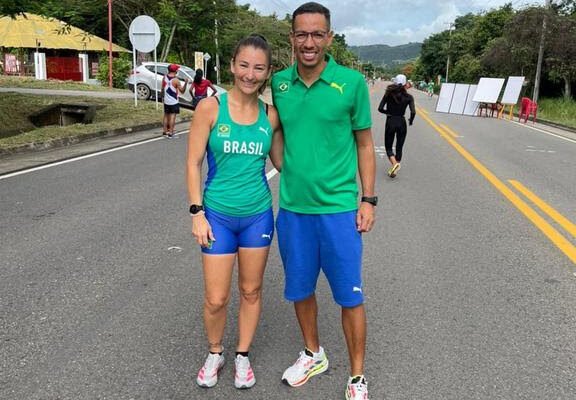 Brasileiros Mayara Vicentainer e Max Batista se destacam no Pan de Marcha Atlética Mayara Vicentainer e Max Batista