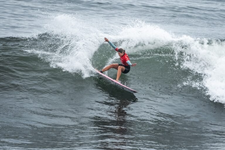 Seleção Brasileira Júnior abre Mundial de Surfe no Peru com desempenho impecável